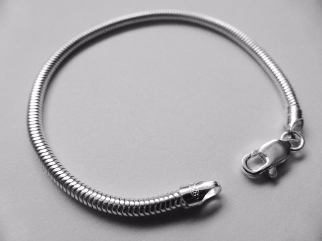 Elegant High Quality Silver Snake Chain Bracelet